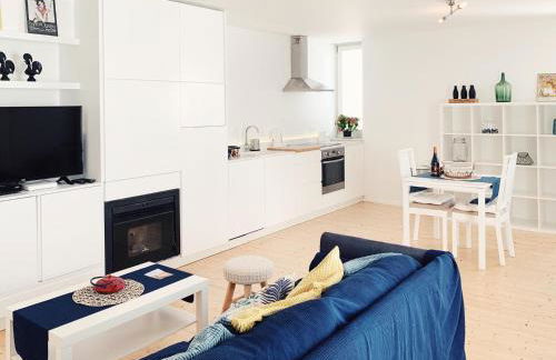 Modern Beautiful House - Photo 10