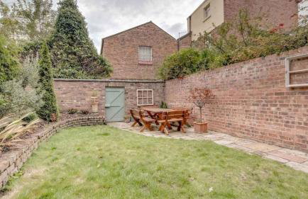 Georgian Residence - 4BR Modern Living, Sleeps 8! - Foto 12