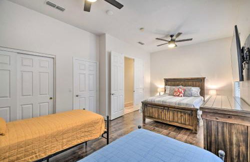 Patio and Fire Pit Family Retreat in Cave Creek! - Foto 20