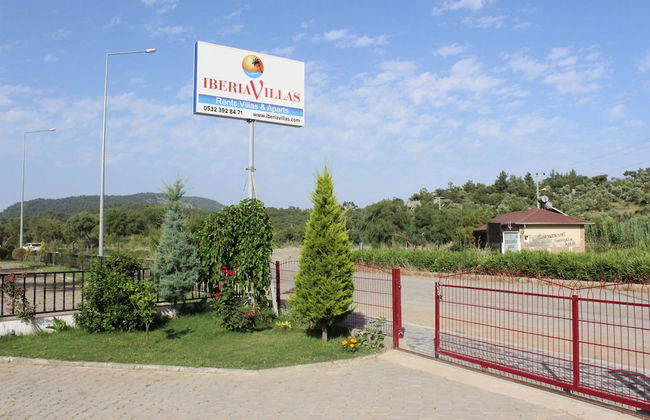 Iberia Villas - Photo 51