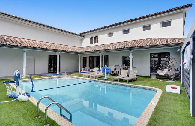 Amazing 7 BR Villa With Heated Pool Near the Beach - Foto 54