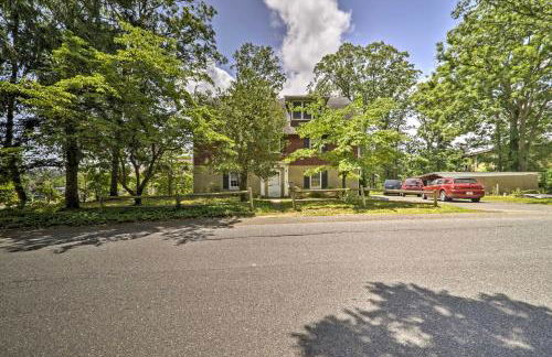 Updated Apt with Balcony - 10min to Point Pleasant! - Foto 21