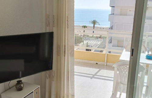 Apartamento céntrico en la playa con piscina. - Foto 5
