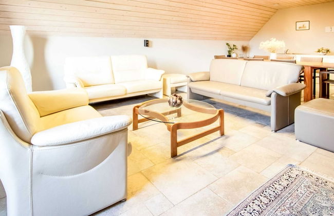 Home in a Rural Setting With a Wonderfully Garden - Foto 14