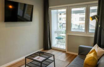3BR Flat by Casa da Música, Central, Sleeps 6, E - Foto 20