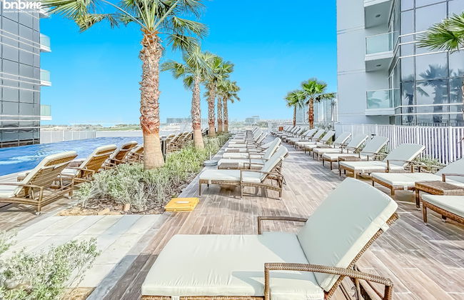 bnbme | Damac Hills Carson Tower | STUDIO - Photo 13