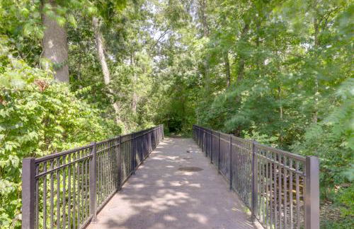 1 Block to Loveland Bike Trail The Frog Man Inn - Foto 3