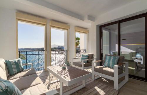 MARBELLA BANUS SUITES - Harbour Seafront Apartment - Foto 16
