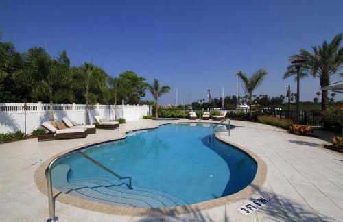 Riverfacing Townhome in The Village at New Smyrna Marina - 19 Old Feger - Foto 5