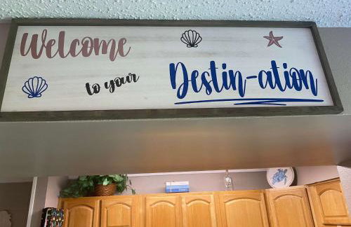 My Destin-ation! Beaches & pools - Photo 1