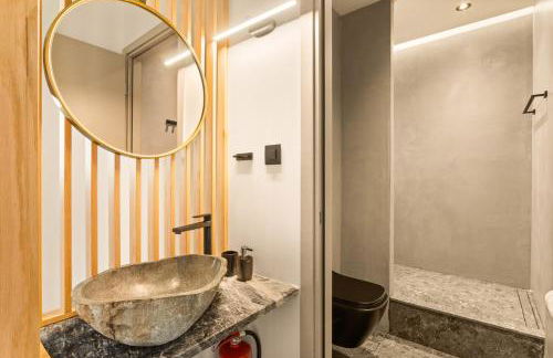 Mani Theasis - Foto 18