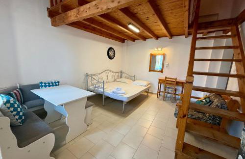 Jimmy's Place - Photo 32