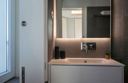 Feel PDL Suite 2 (City Center Terrace) - Photo 11