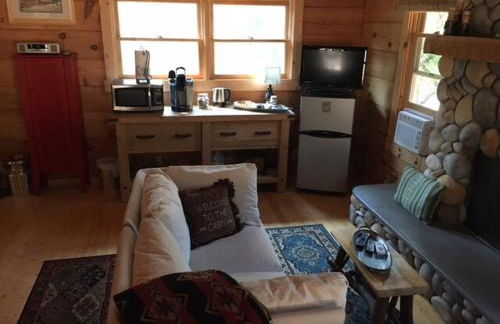 Apple Valley Cabin - Photo 12