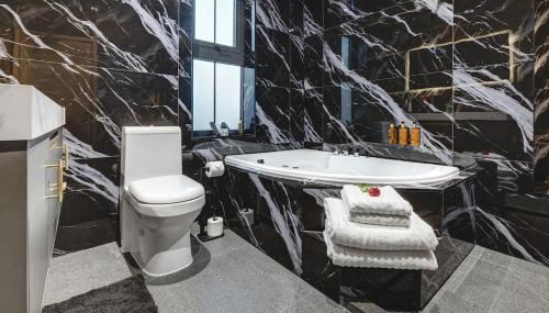 Luxury Stay - Spa Bath - Couples or Business - Foto 3, towels, Shower