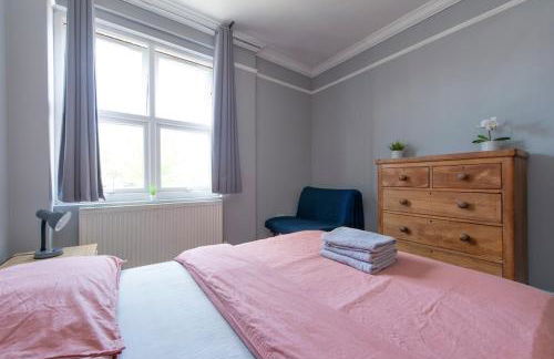 Lovely 3-bed 20 minutes to Central London - Photo 14