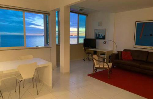 Apto. Leme 10º andar frente para o mar (vista espetacular) - Photo 51