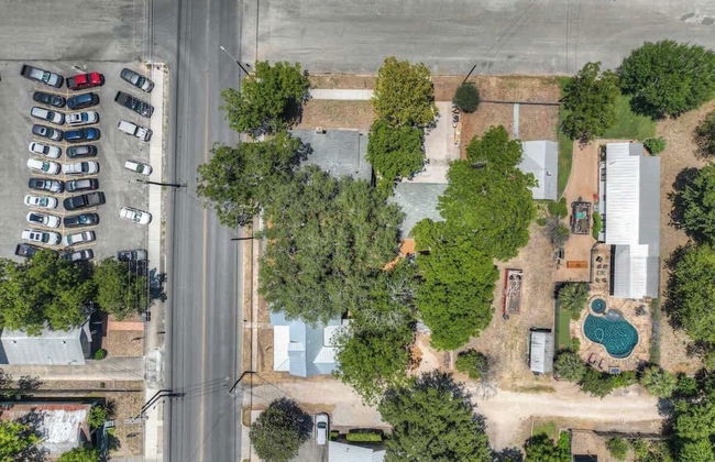 Historic Gem Near Schlitterbahn - Foto 28