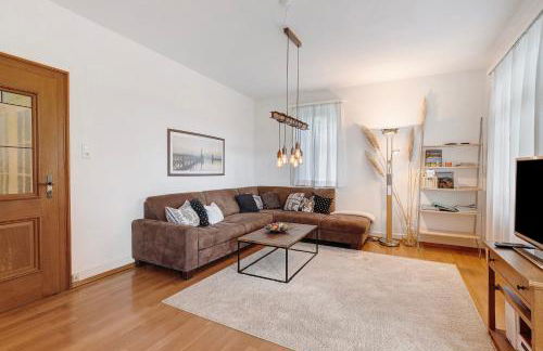 Rotes Haus über den Weinbergen - Foto 2