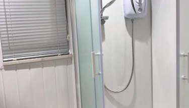 No 10 The Cottage - Foto 5, Shower