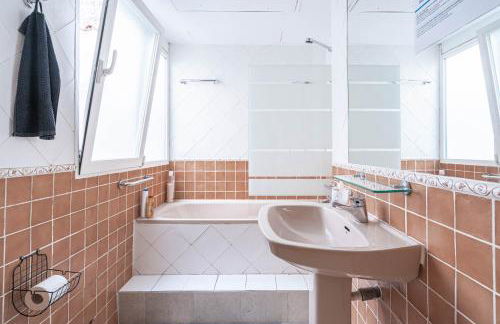 Terraza, luminoso y bien situado - Photo 7