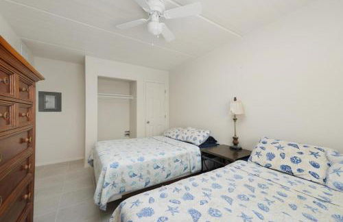 Lovely 2 Bed 2 Bath 2nd Floor Condo By Beach - Foto 10