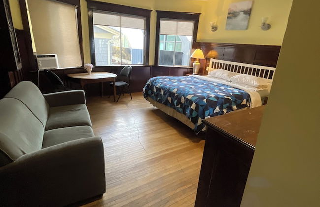 West Broadway guesthouse - Photo 40