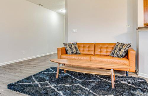 Close to Main Street Townhome in Zionsville - Foto 4