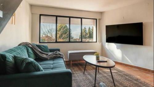 Villa Rural con Piscina y Terraza con Vistas a la Sierra - Foto 3