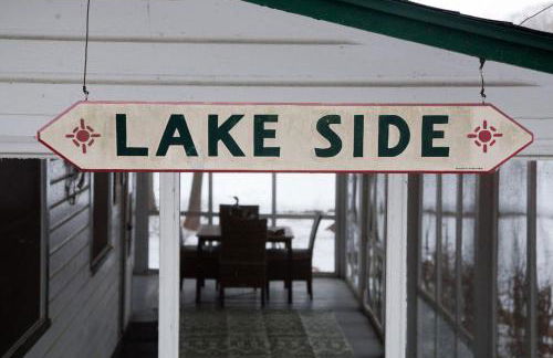 Lakeside Haven, a Modern Cottage with Lake Views - Foto 4