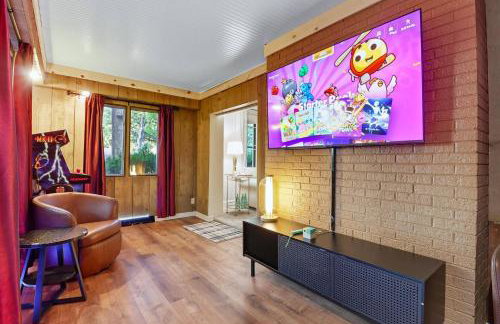 1920s Cottage | Hot Tub | Game Room | Fire Pit - Foto 15