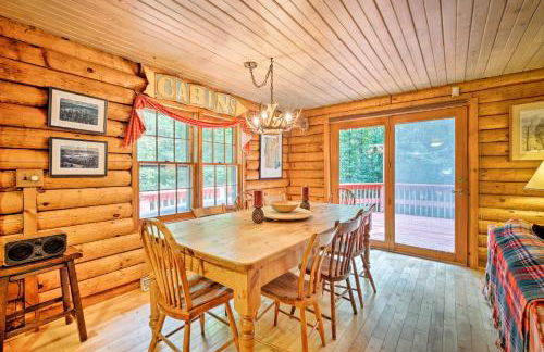 Private Wooded Cabin 7 Mi to Mount Snow! - Foto 8