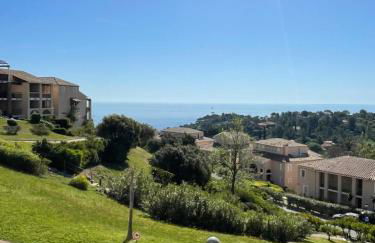 Cap Esterel - Charmant T2 climatisé vue mer 4/5 pers - Piscine - Parking - Foto 19