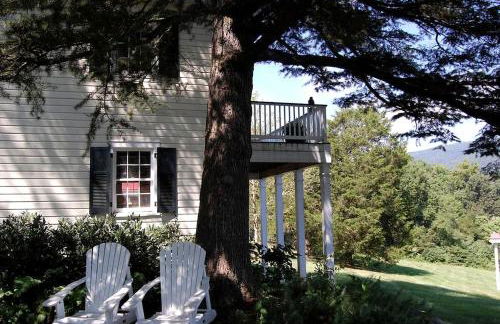 Romantic Cottage Getaway with Stunning Views of the Blue Ridge Mountains in Virginia - Foto 8