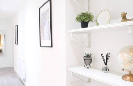 Lovely 2 Bed Apartment w Garden near Northampton - Photo 32