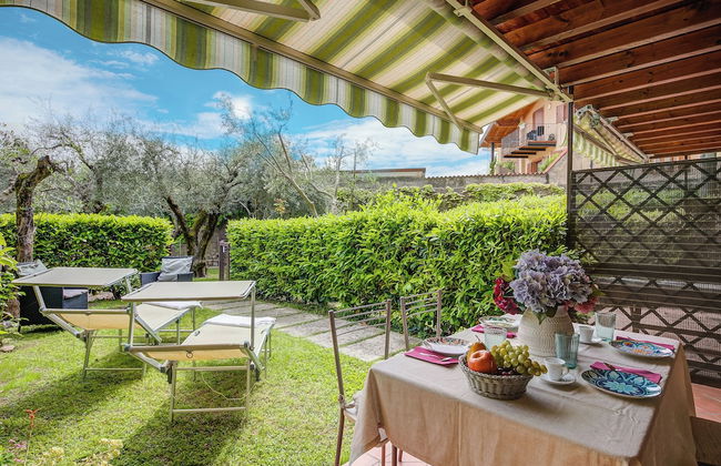 Borgo Degli Ulivi shared pool- 200m lake - Foto 23