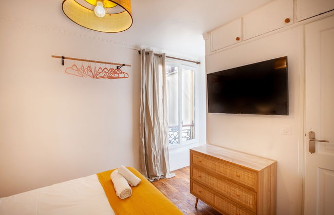 Eiffel Tower Rue Cler - Foto 4