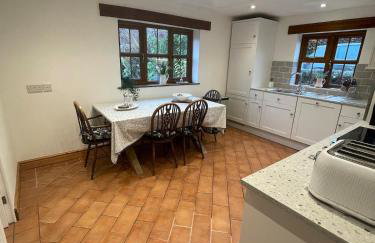 Luxury Village Cottage on doorstep of Alton Towers - Foto 15