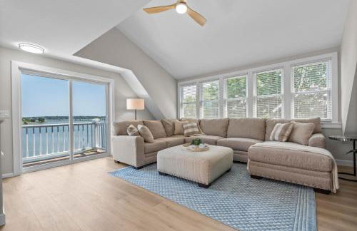 Waterfront Renovated Apartment - Foto 9