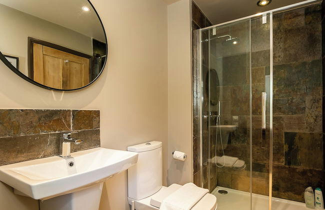 Lodge Farm - Stunning 3 BD with Garden - Foto 16