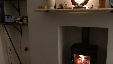 Beside the Bay - Photo 2