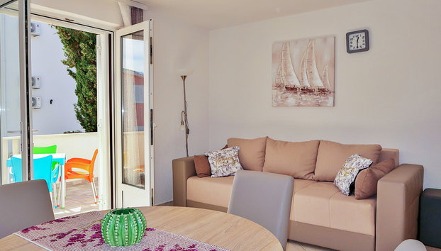 Apartment Kira by Interhome - Foto 2, Living Room