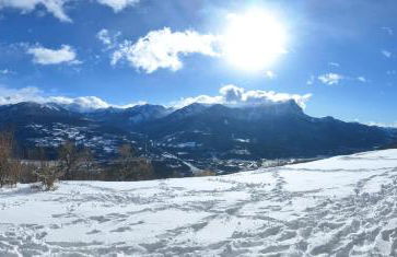 Nid d'aigle, vue panoramique dégagée et jardin, de plein pied, face au Sud et aux montagnes - Photo 1