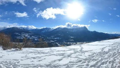 Nid d'aigle, vue panoramique dégagée et jardin, de plein pied, face au Sud et aux montagnes - Photo 1