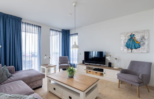 Luxury Apartment in a Residence Right on the Boulevard and the Beach - Foto 50