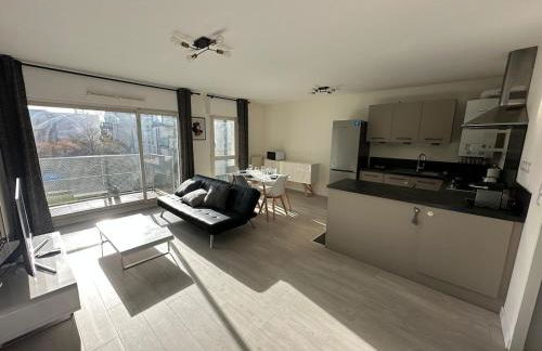 T3 proche aéroport - Photo 1