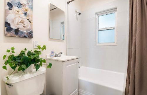 Ground-Floor 1-Bedroom by Beverly Hills Steps from Restaurants, Cafes and Shopping - Foto 11