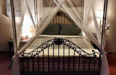 Waterfront Sunset Cabin with Patio and Firepit 2 bdrm - Foto 1