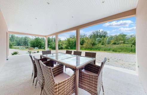 4 Bedroom Gorgeous Home In Bezinghem - Foto 9