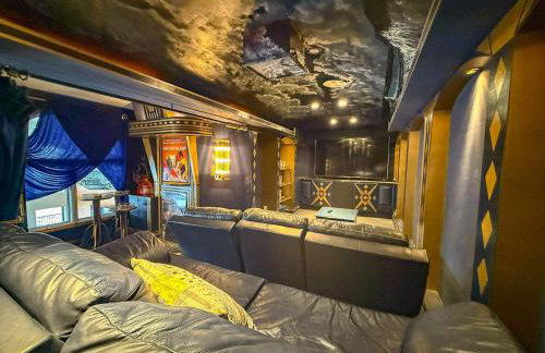 Crystal Palm Lakefront Luxury Home 6 Bed and 5 Bath - Foto 42